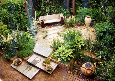 A small modern garden